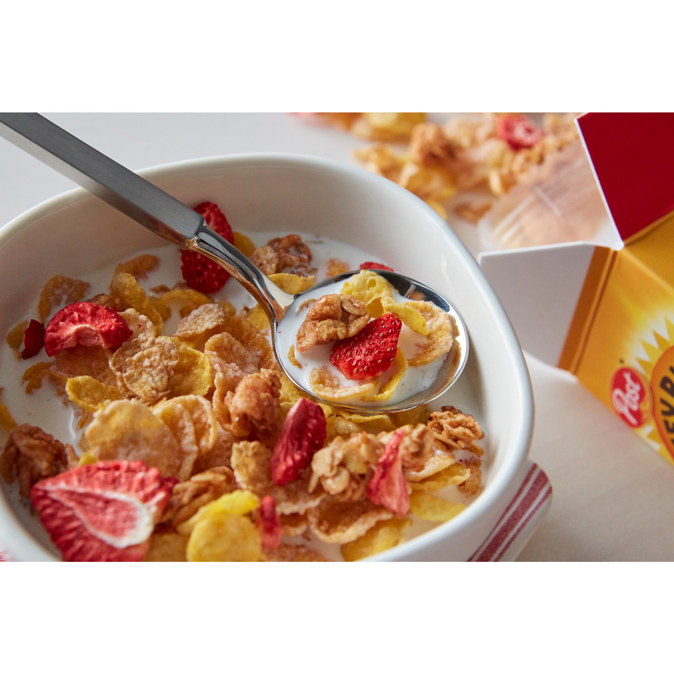 Honey Bunches of Oats Cereal de Avena con Miel y Fresa, 16.5 oz
